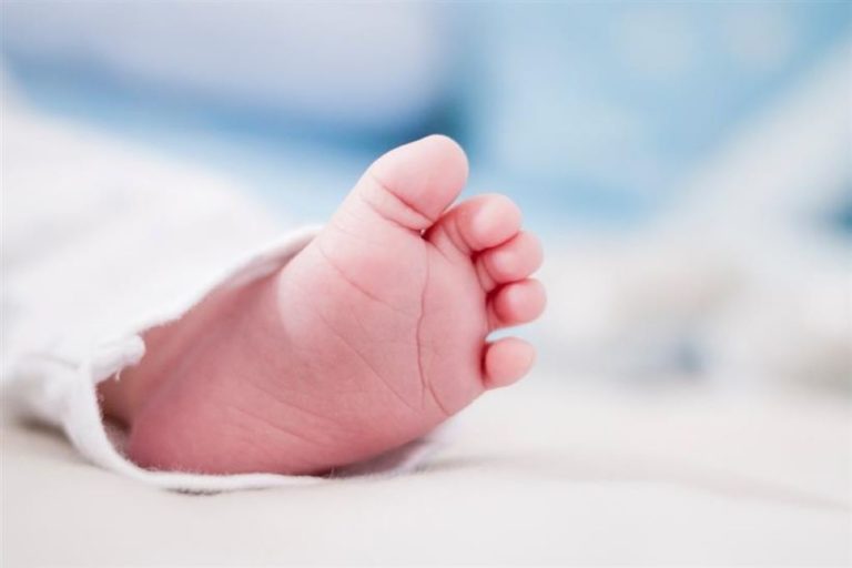 Έρευνα: Δεν κινδυνεύουν τα μωρά από Covid-19