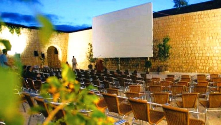 Σε λειτουργία ο θερινός κινηματογράφος του δήμου Ηρακλείου