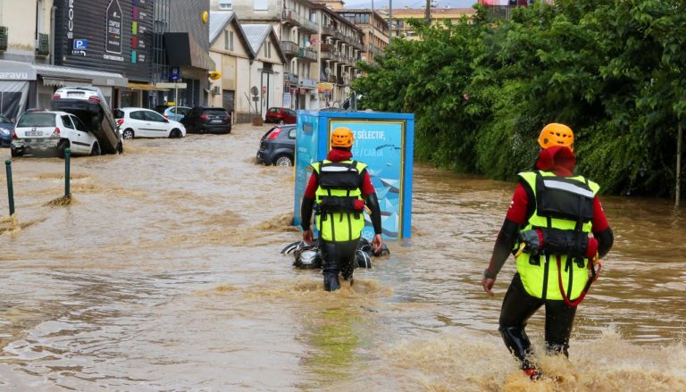 Μεγάλες καταστροφές λόγω ισχυρών βροχοπτώσεων στην Κορσική