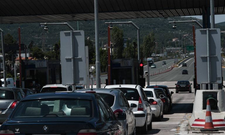 Με αυξημένη κίνηση αλλά χωρίς προβλήματα η επιστροφή των εκδρομέων