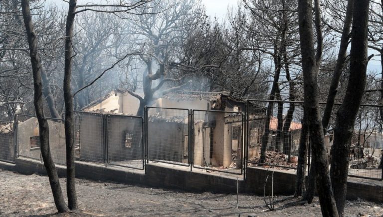 Χατζηδάκης: Στο Μάτι θα μπει μια τάξη-Κατεδαφίζονται 141 κτίσματα