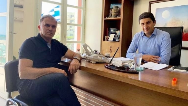 Ο Δήμαρχος Ιεράπετρας με τον Λ. Αυγενάκη για έργα αθλητισμού