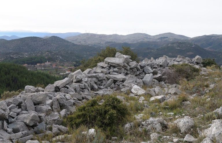 Πορεία ΣΑΟΟ σε  μνημείο Τρικόρφων και Σιλίμνα