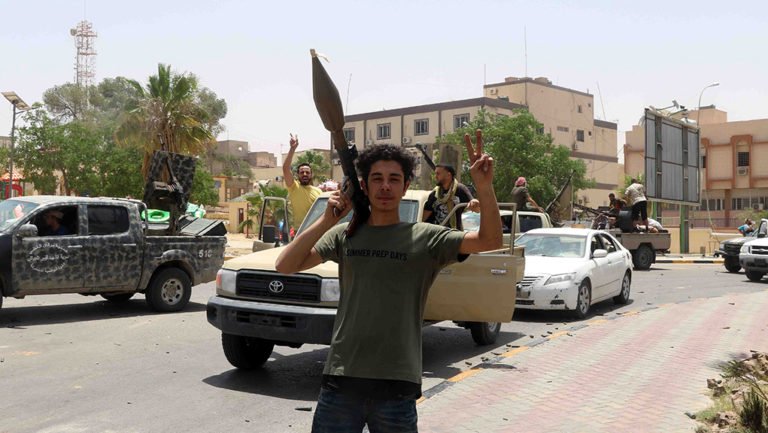 Διαμεσολάβηση της Αιγύπτου για τερματισμό της σύγκρουσης στη Λιβύη-Πρόταση για εκεχειρία