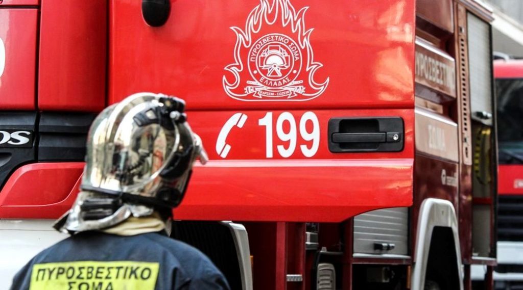 Πυρκαγιά σε υπόγειο σούπερ μάρκετ στη Θεσσαλονίκη-Απεγκλωβίστηκε 4μελής οικογένεια