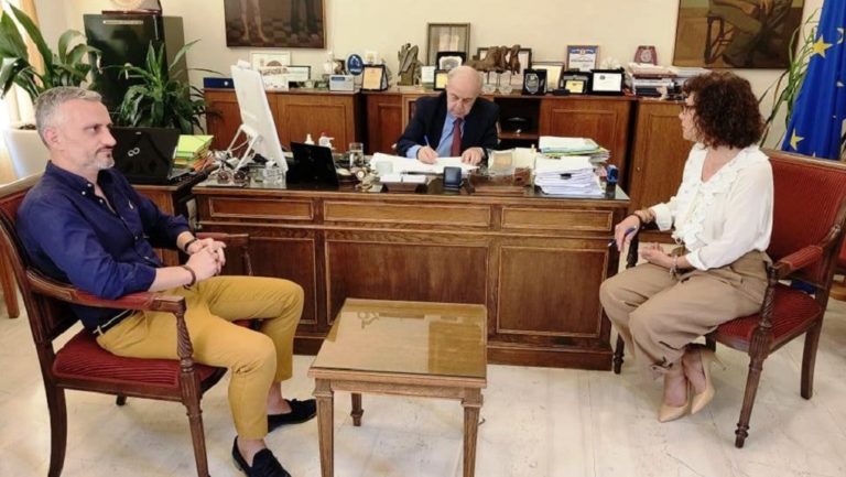 Στηρίζουν το σχολείο στη Φορτέτσα