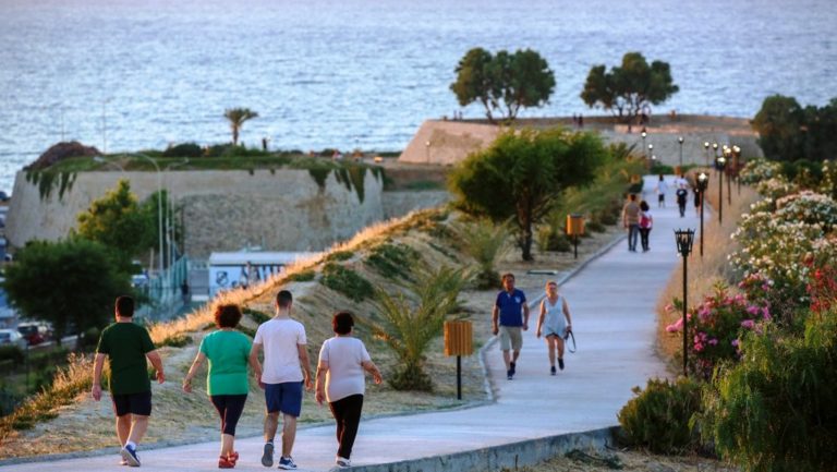 Χώρος περιπάτου και αναψυχής τα Ενετικά Τείχη