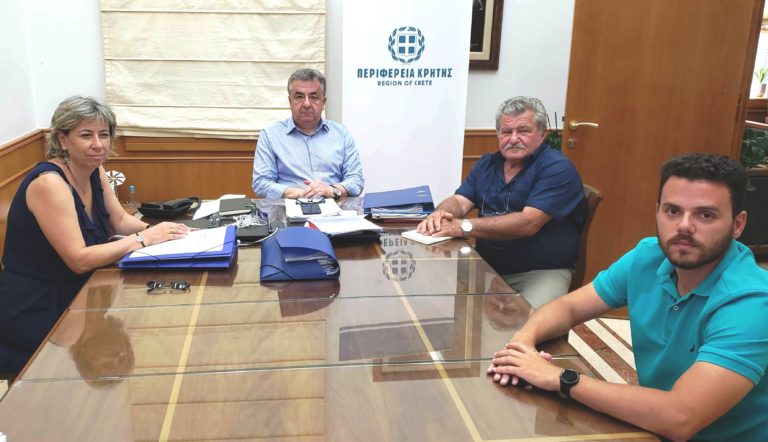 Συνάντηση Περιφερειάρχη Κρήτης με τον Δήμαρχο Σφακίων