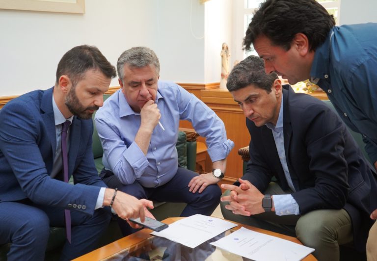 Μνημόνιο συνεργασίας για την αναβάθμιση αθλητικών υποδομών στο Ηράκλειο