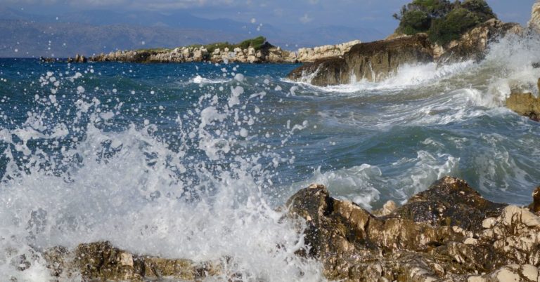 Μελτέμια και αίθριος καιρός σήμερα στην Κρήτη