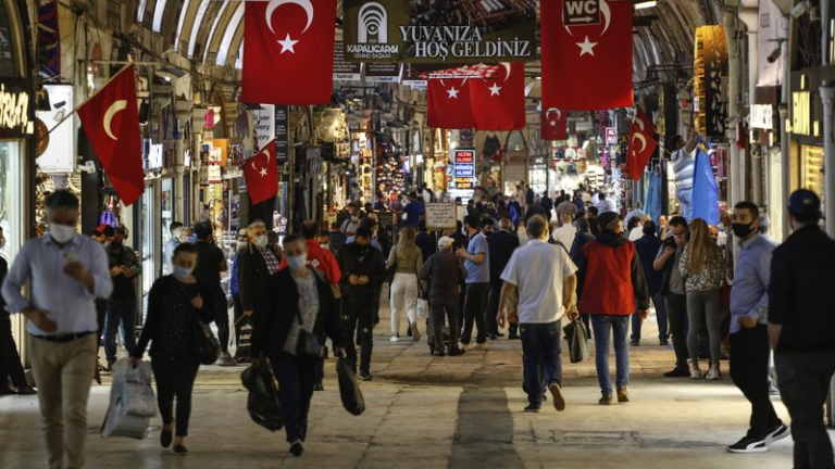 Έντεκα χιλιάδες Έλληνες για αγορές σε Τουρκία και Βουλγαρία