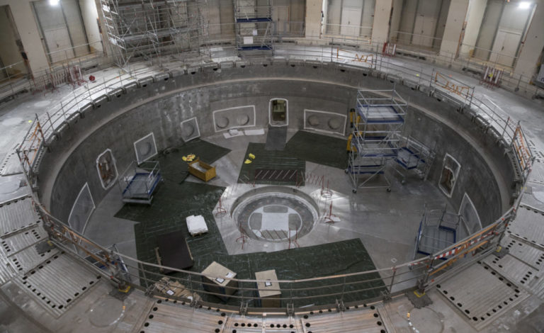 ITER: Ξεκίνησε η συναρμολόγηση του “τεχνητού ήλιου” – Θα παράγει ανεξάντλητη ενέργεια