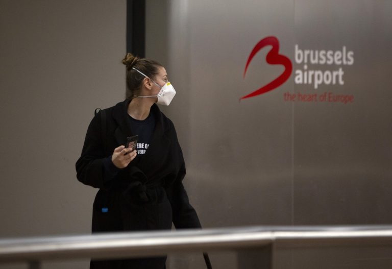 Διαμαρτύρεται ο τομέας αερομεταφορών για το αλαλούμ των ταξιδιωτικών περιορισμών στην Ε.Ε.