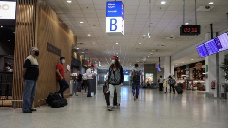 Ηράκλειο: Πρόστιμα σε 10 επιβάτες στο αεροδρόμιο «Ν. Καζαντζάκης»