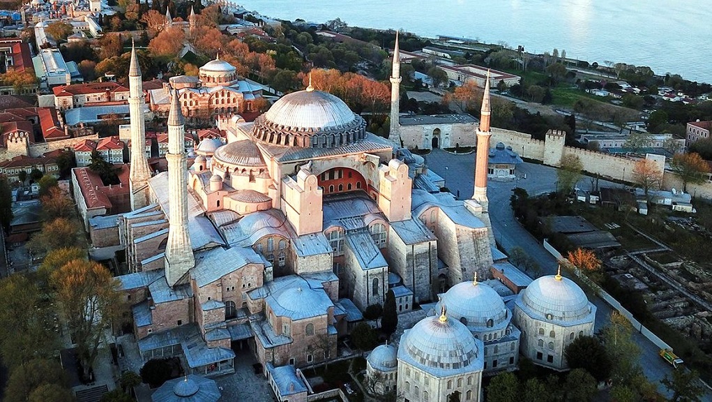 Η ΠΕΔ Κρήτης καταδικάζει τη μετατροπή σε τζαμί της Αγίας Σοφίας