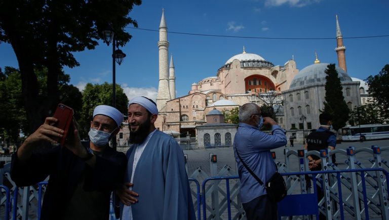 Διπλωματική επίθεση από την Αθήνα – Απομονωμένη η Τουρκία (video)