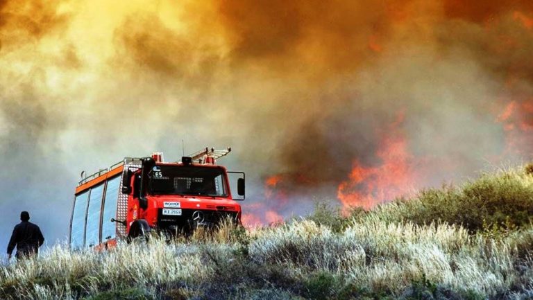 Υπό έλεγχο τέθηκε η πυρκαγιά κοντά στην Κνωσσό