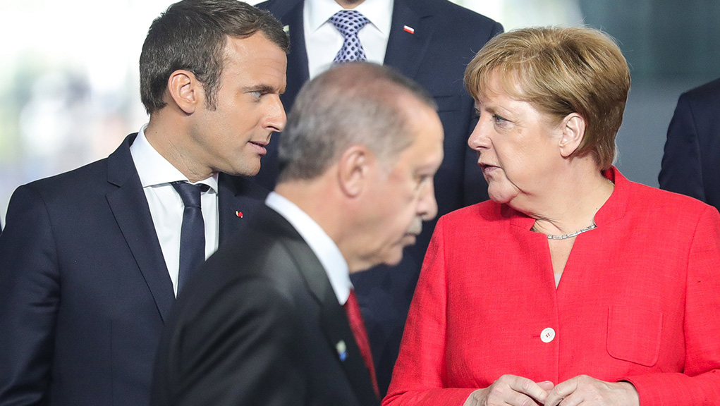Σήμερα η γαλλο-γερμανική συνάντηση κορυφής – Μακρόν: Παράγοντας αποσταθεροποίησης η πολιτική Ερντογάν