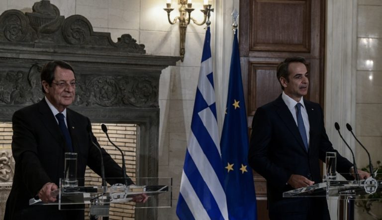 Αυστηρά μηνύματα στην Τουρκία από Ελλάδα και Κύπρο-Συνάντηση στενών συνεργατών Μητσοτάκη-Ερντογάν στο Βερολίνο