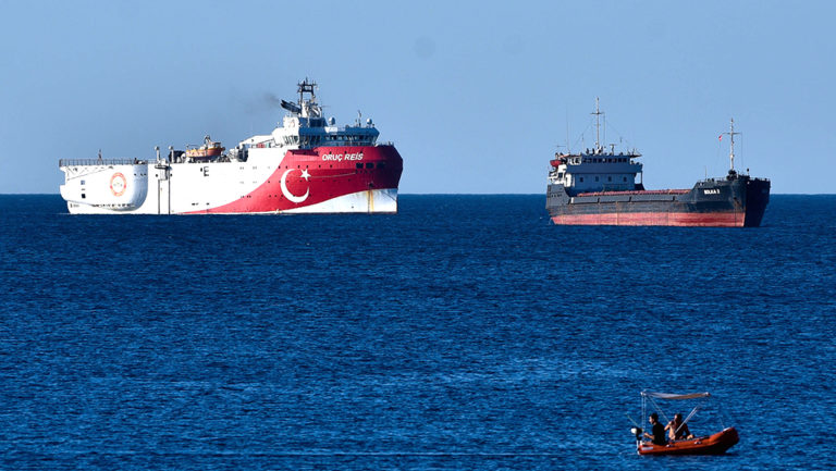 Τουρκία: Διακοπή των ερευνών στην Αν. Μεσόγειο εν αναμονή διαλόγου – Τι απαντά η Αθήνα