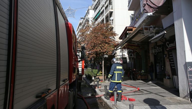 Νεκρή βρέθηκε 67χρονη κατά τη διάρκεια κατάσβεσης φωτιάς σε μονοκατοικία