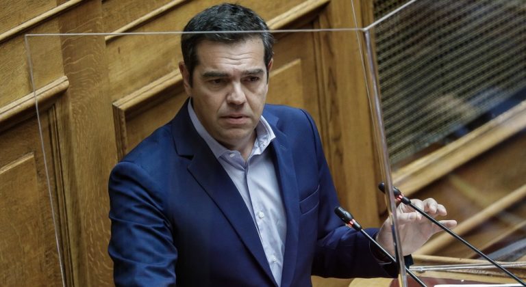 Αλ. Τσίπρας: Αντιδραστική θεσμική τομή με στόχο την ίδια τη Δημοκρατία