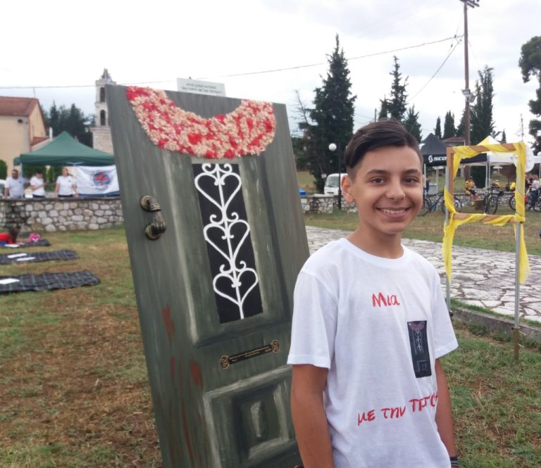 Τρίπολη: Έκλεψε την παράσταση 13χρονος ζωγράφος
