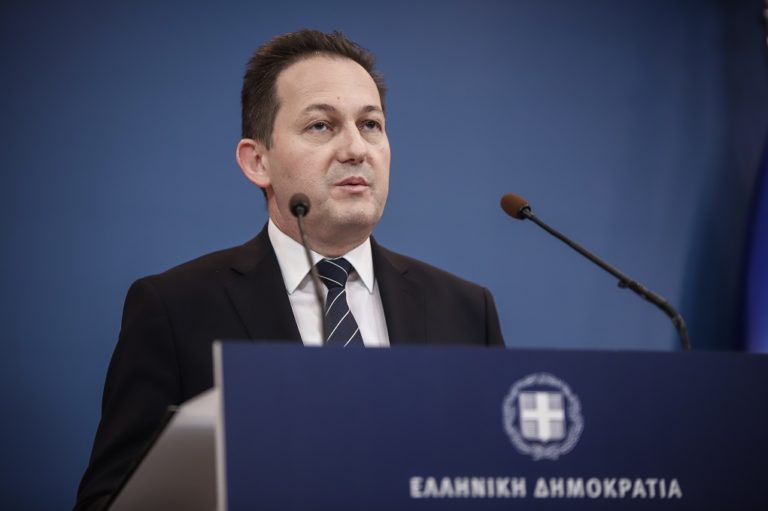 Σ. Πέτσας- Τουρκία: Η κυβέρνηση παρακολουθεί με ψυχραιμία και ετοιμότητα τις εξελίξεις