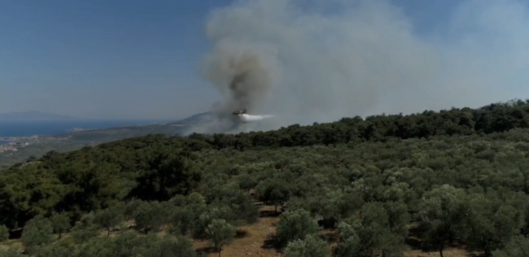 Σε ύφεση η φωτιά στα Κύθηρα