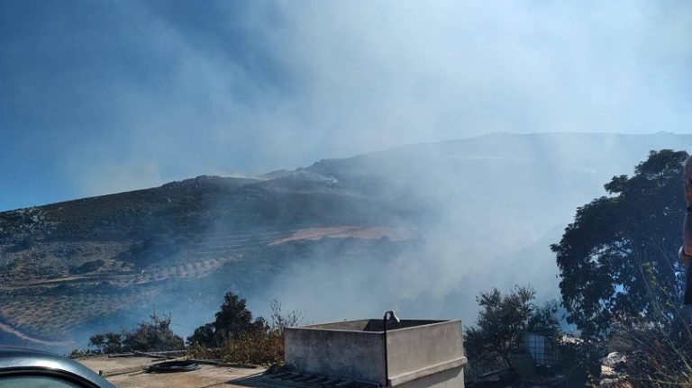 Χανιά: Υπό έλεγχο η πυρκαγιά στον Δήμο Καντάνου-Σελίνου