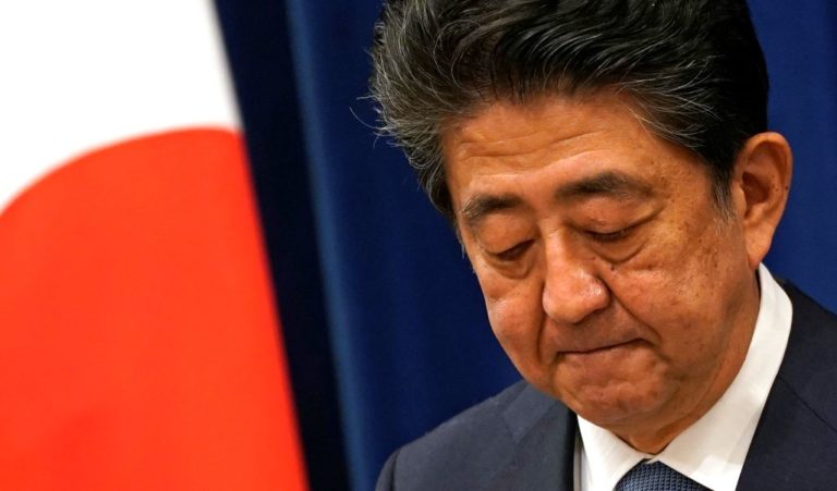 Παραιτείται ο Ιάπωνας Πρωθυπουργός — Πτώση στο χρηματιστήριο του Τόκιο