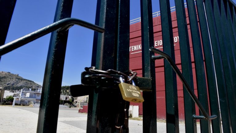 Εν αναμονή τελικών αποφάσεων για τα σχολεία- ΑΕΙ: Επιστρέφει η βάση εισαγωγής (video)