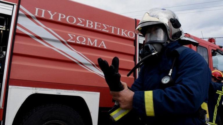 Χανιά: Συναγερμός στην Πυροσβεστική από φωτιά σε αποθήκη αλλαντικών
