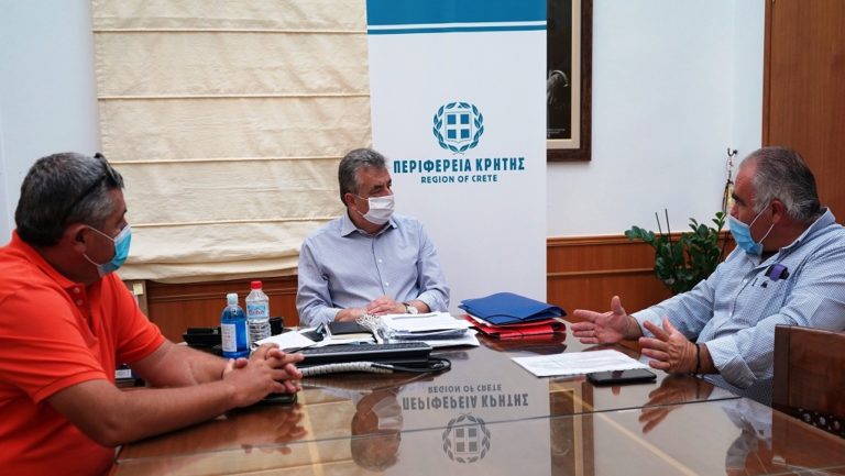 Τα προβλήματα των ξενοδοχοϋπαλλήλων στον Περιφερειάρχη Κρήτης