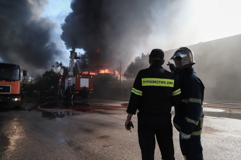 Μεταμόρφωση: Καλύτερη εικόνα της πυρκαγιάς – Μήνυμα στους κατοίκους μέσω 112 (video)