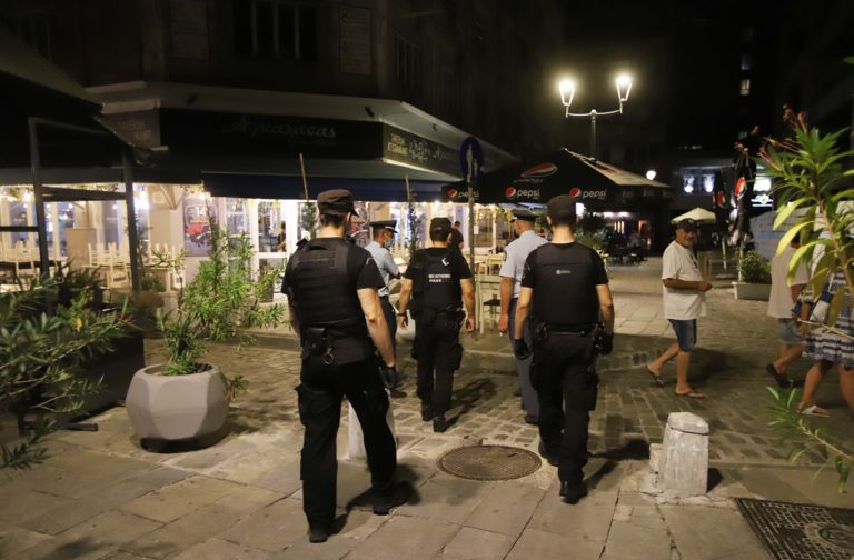 Κρήτη: Τρία λουκέτα σε καταστήματα για παραβίαση του ωραρίου λειτουργίας