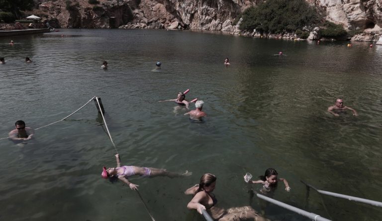 Κορονοϊός: Κλειστή η Λίμνη της Βουλιαγμένης για προληπτικούς λόγους