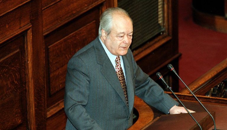 Πέθανε ο πρώην υπουργός και βουλευτής της ΝΔ Νίκος Γκελεστάθης