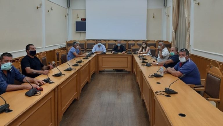 Κρήτη: Επιτροπές για να «τρέξουν» τα ανοιχτά θέματα των αγροτών συγκροτεί η Οργάνωση Αμπελουργών