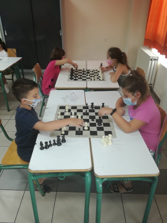 Μικροί κατασκηνωτές – Σπουδαίοι σκακιστές