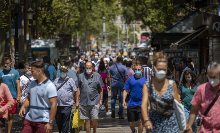 ΠΟΥ: Ελπίζουμε η κρίση του κορονοϊού να διαρκέσει λιγότερο από 2 χρόνια – Σύσταση για χρήση μάσκας σε παιδιά 12 ετών και άνω