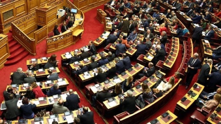 Νέα αντιπαράθεση κυβέρνησης – αντιπολίτευσης για τους χειρισμούς στα ελληνοτουρκικά (video)