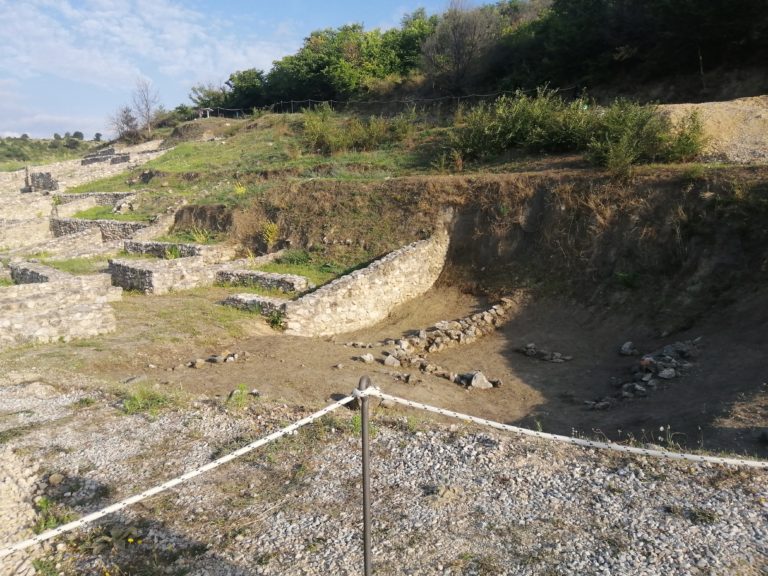 Φλώρινα: Εργασίες στο Νότιο Πλάτωμα του αρχαιολογικού χώρου Πετρών
