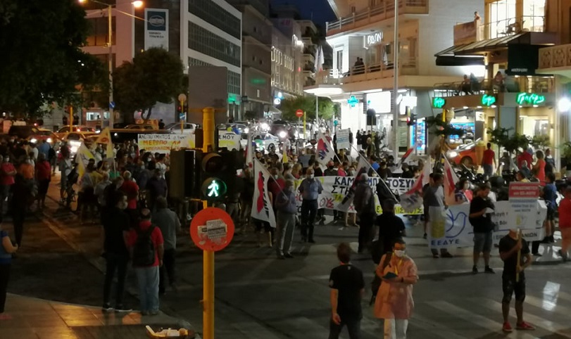 Χανιά: Μαζική η συμμετοχή σε συλλαλητήριο κατά της παρουσίας του Μάικλ Πομπέο