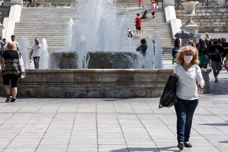 Nέα μέτρα στην Αττική: Αλλάζει η καθημερινότητα – Επιχείρηση “Πλατεία” από την ΕΛΑΣ (video)