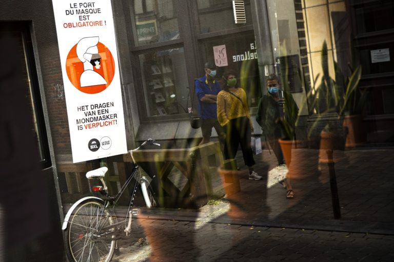 Βρυξέλλες:  Έκρηξη κρουσμάτων κορονοϊού – Νέα μέτρα από Δευτέρα