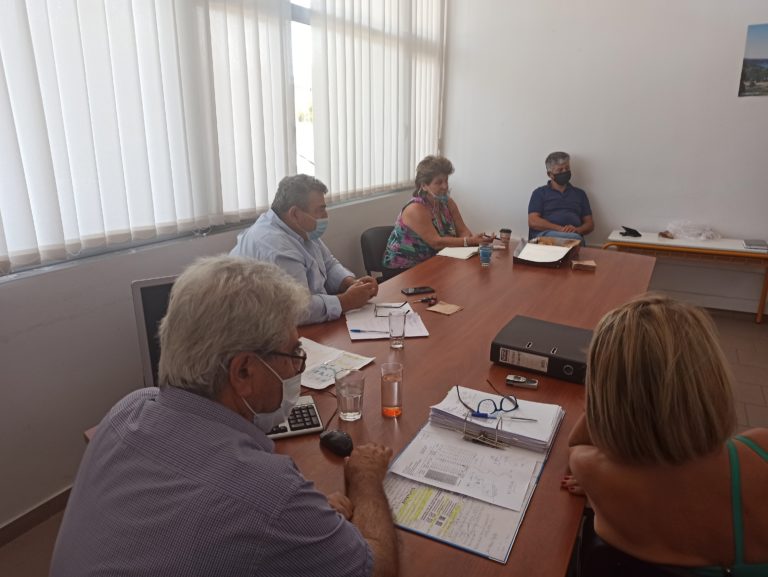 Συνάντηση του Αντιπεριφερειάρχη Χανίων για την πορεία της δακοκτονίας