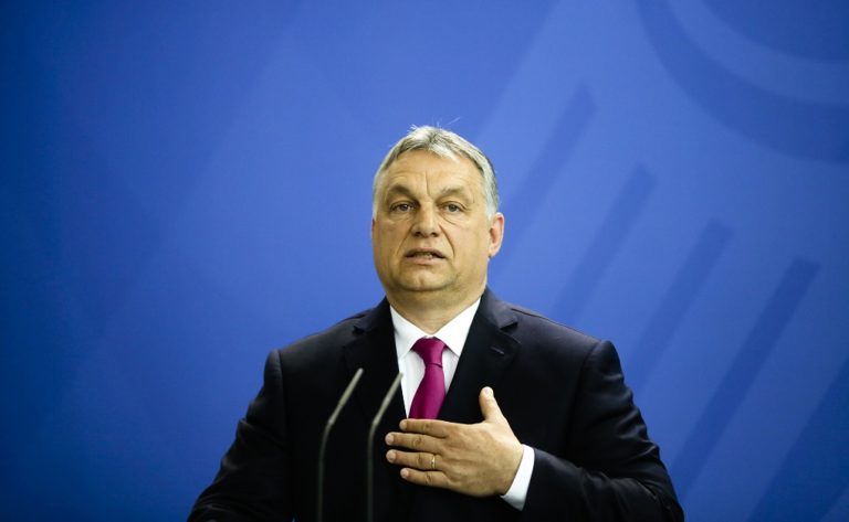 Σε αναστολή ο επίσημος λογαριασμός της ουγγρικής κυβέρνησης στο Twitter – Αντιδράσεις