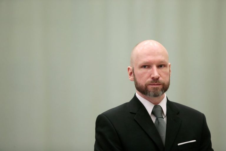 Νορβηγία: Την αποφυλάκισή του θα επιδιώξει ο Άντερς Μπρέιβικ