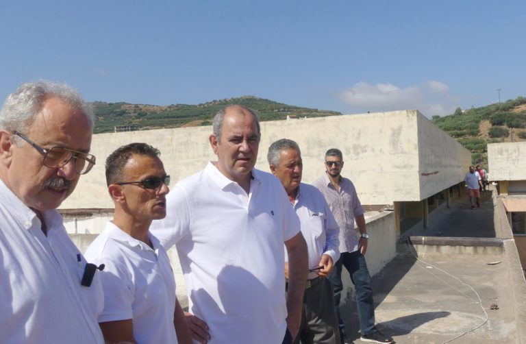 Β. Διγαλάκης: Οι μαθητές στην Κίσσαμο δε θα κάνουν μάθημα μέσα σε κοντέινερ εμπορευμάτων (audio)